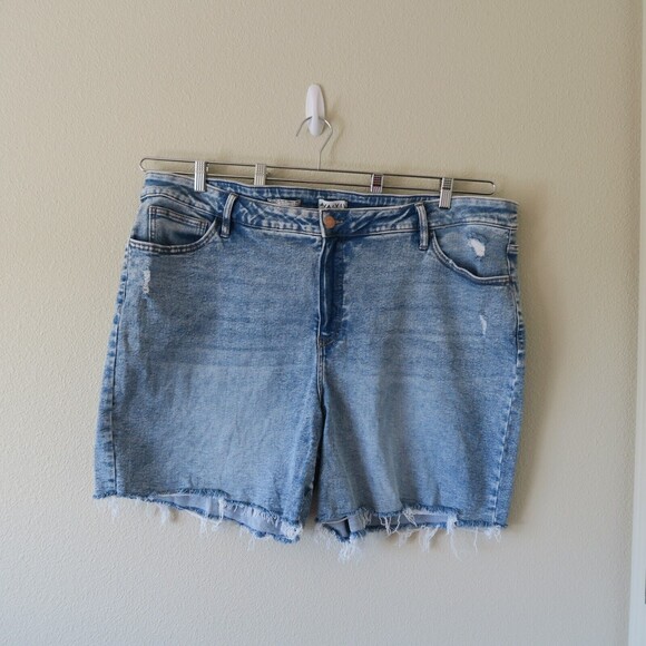 AVA + VIV High Rise Denim Shorts Sz 26 Plus 6.5" Inseam Bermuda Cut Offs Stretch - Picture 1 of 5